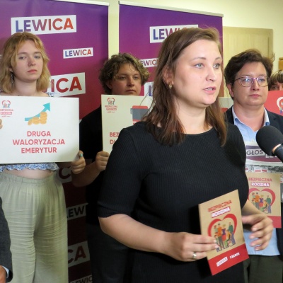 Konferencja prasowa - głos zabiera Paulina Piechna-Więckiewicz
